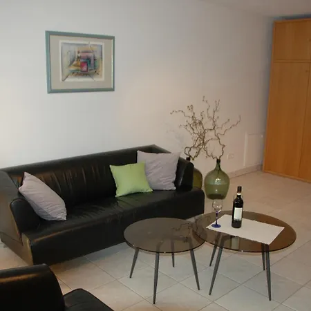 Sylvianne Apartment